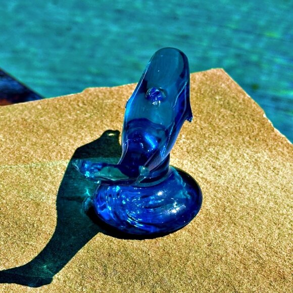 Cobalt Blue Hand Crafted Art Glass Dolphin Signed by Artist RON RAY 1995 6 Inch - Picture 5 of 11